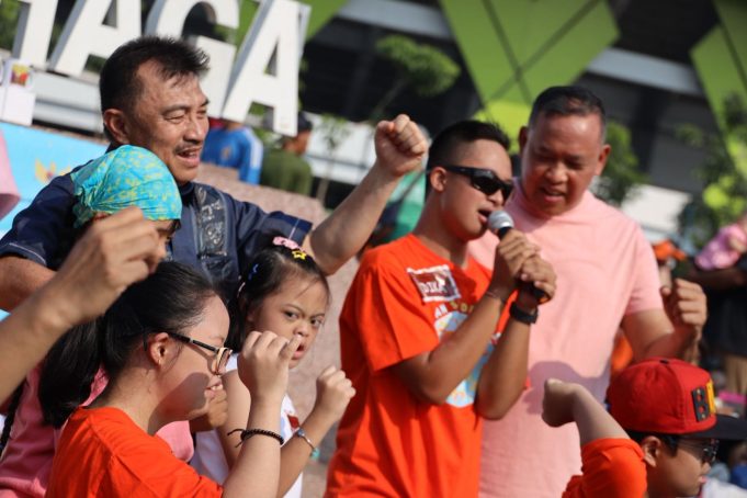 Serius Dukung Anak Berkebutuhan Khusus, Pemkot Bekasi Beri Semangat Anak Down Syndrome di CFD