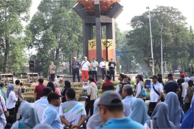 Peringati World Clean up Day - info care free day