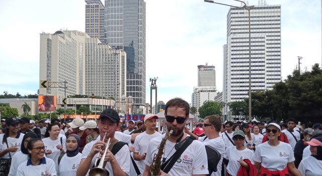 Friendship Walk di CFD, Pererat Hubungan Indonesia – Polandia Lewat Budaya dan Komunitas