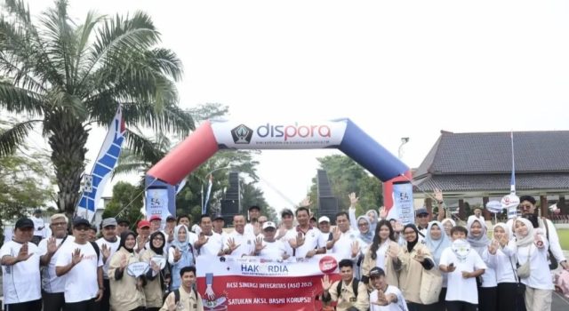 Peringati Hari Olahraga Nasional, Pemkab Blitar Gelar Jalan Sehat di CFD