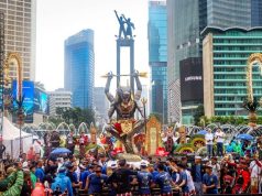 Meski Hujan, Pawai Ogoh Ogoh Semarakkan CFD Jakarta