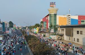 Penuh Sesak, Ribuan Warga Depok Padati Area Car Free Day